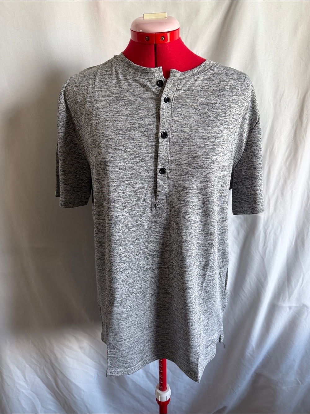 Men's Lightweight Grey Short-Sleeve Henley Tee